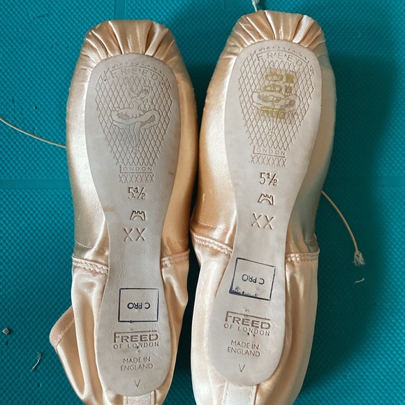 CPro 5.5 XX Castle Freed Pointe Shoes - Picture 3 of 4